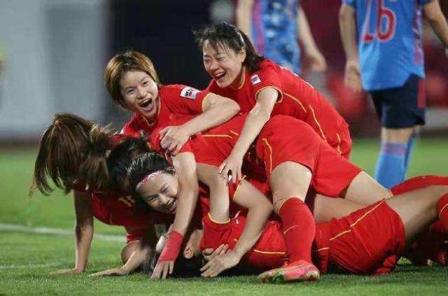 1644275106718032049.jpg IM中国电竞-【早报】短道速滑惊喜连连!“VAR”立大功!